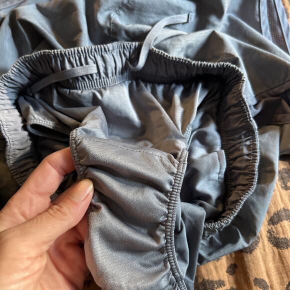 Nike Women's Tempo Running Training Shorts Size S Ashen Grey DB4487-493 - Picture 5 of 5